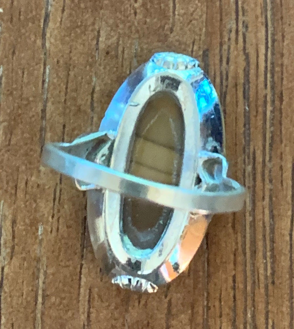 Beautiful Classic Style Sterling Silver and Jasper Ring size 8 1/2