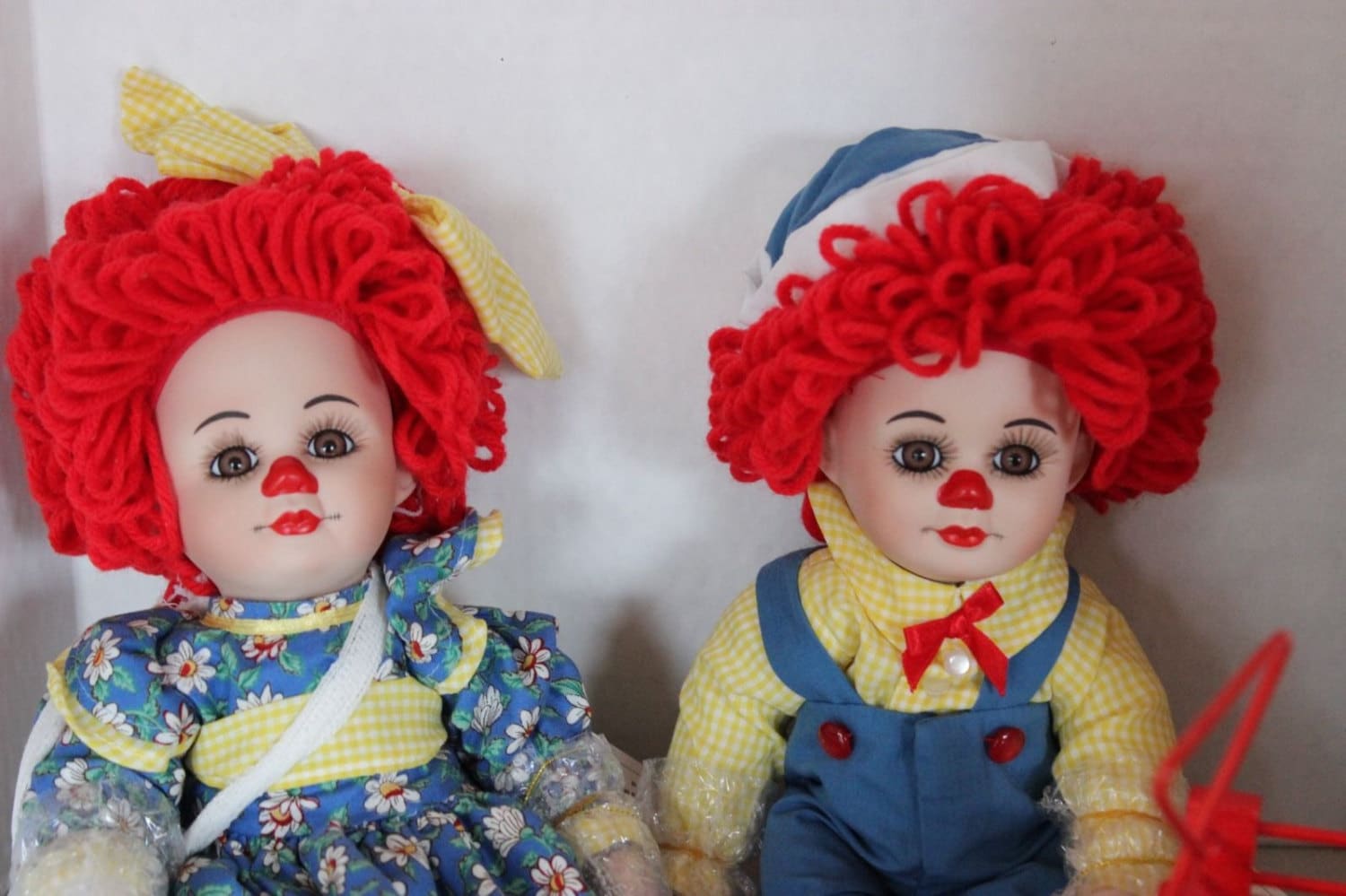 MIB Rosie & Rags Knickerbocker Bear w Wagon Marie Osmond Dolls