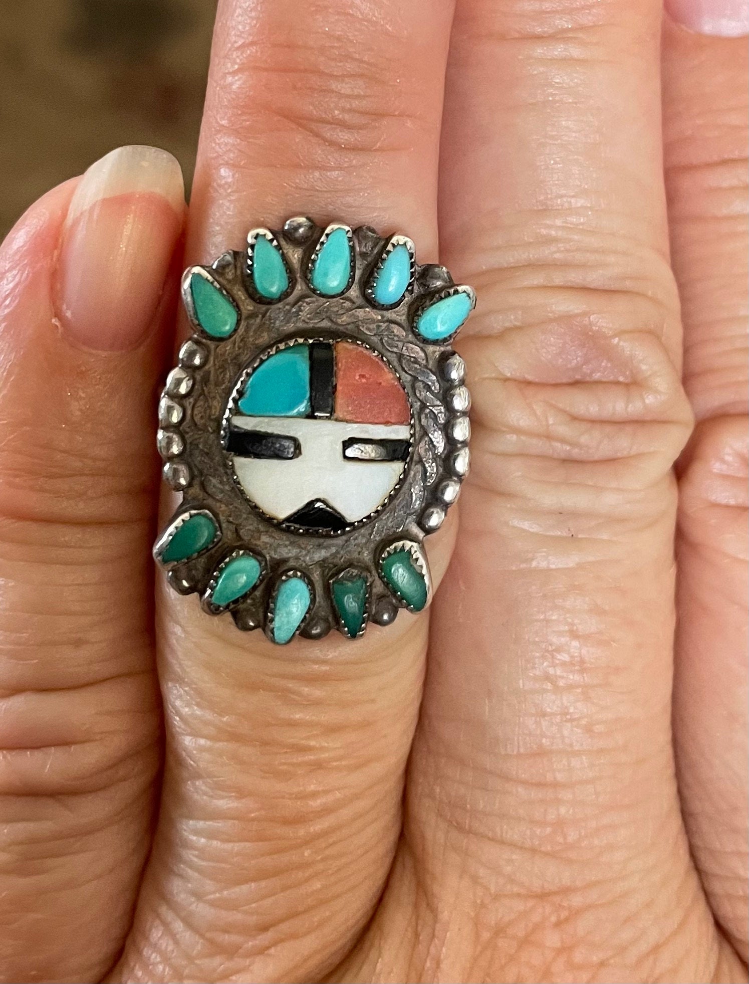 Stunning and Unique Native American Zuni Sterling Silver Ring Size 6