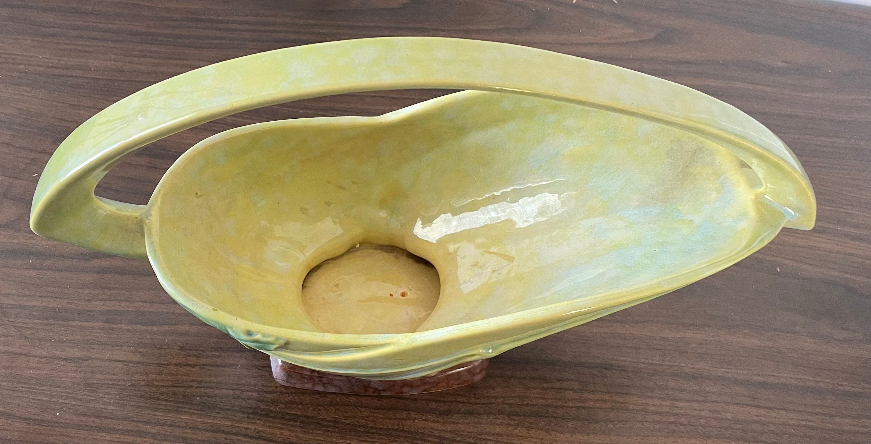 Vintage ROSEVILLE Windcraft Art Pottery Vase with Handle 209 12" Rare Green Color