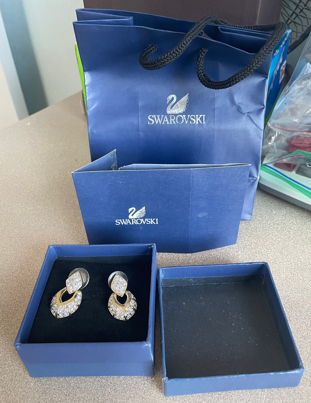 MIB Beautiful Genuine Swarovski Crystal Post Earrings with Swan Mark