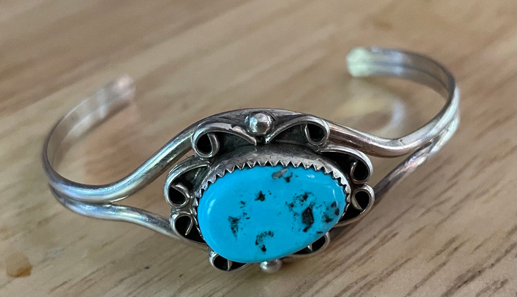 Vintage Native American Sterling Silver Turquoise Cuff Bracelet