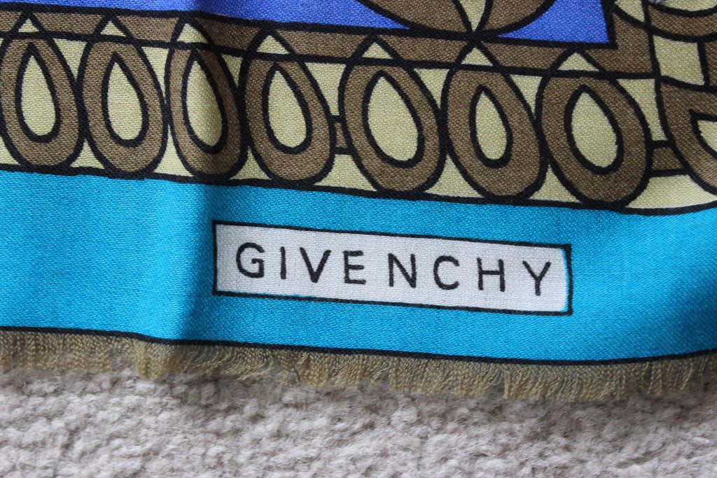 Stylish Vintage Designer "Givenchy" Block Freres 100% Virgin Wool Scarf 28" x 29"