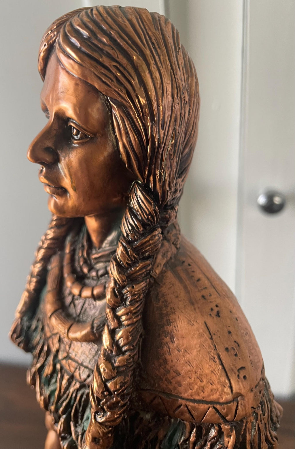 Vintage Heavy Plaster Native American Indian Lady Statue Looks Like Bronze