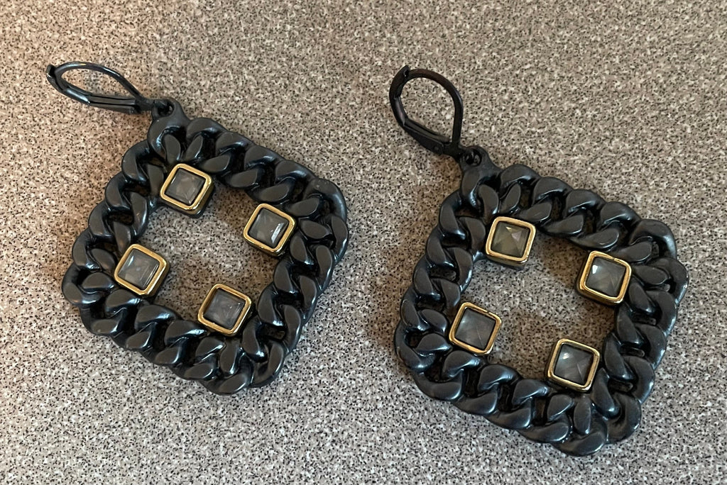 Beautiful Vintage Heidi Klum Dangle Pierced Earrings Black Chain Metal with Stones