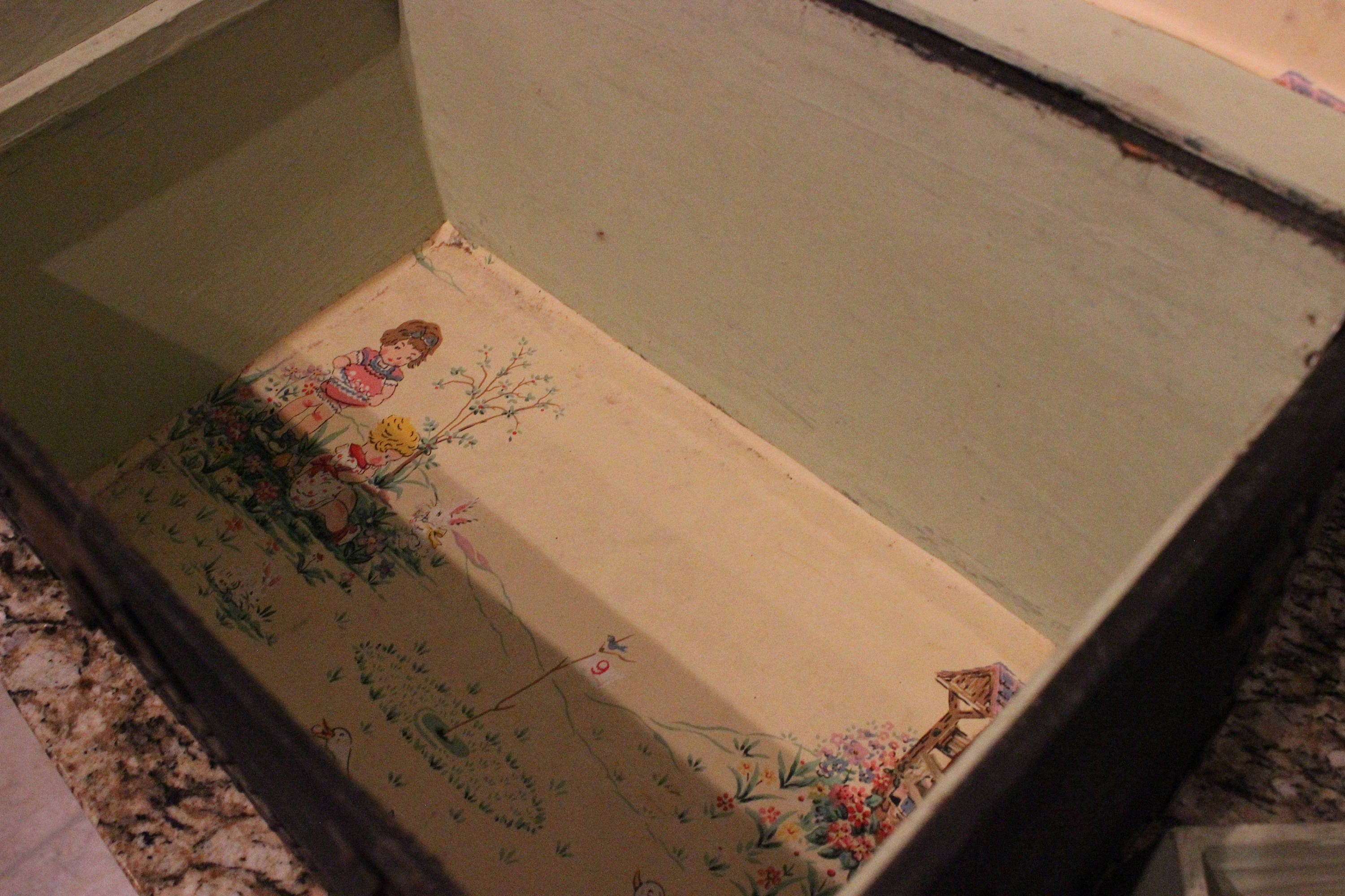 Antique Miniature Salesman Sample Steamer Trunk Doll Case