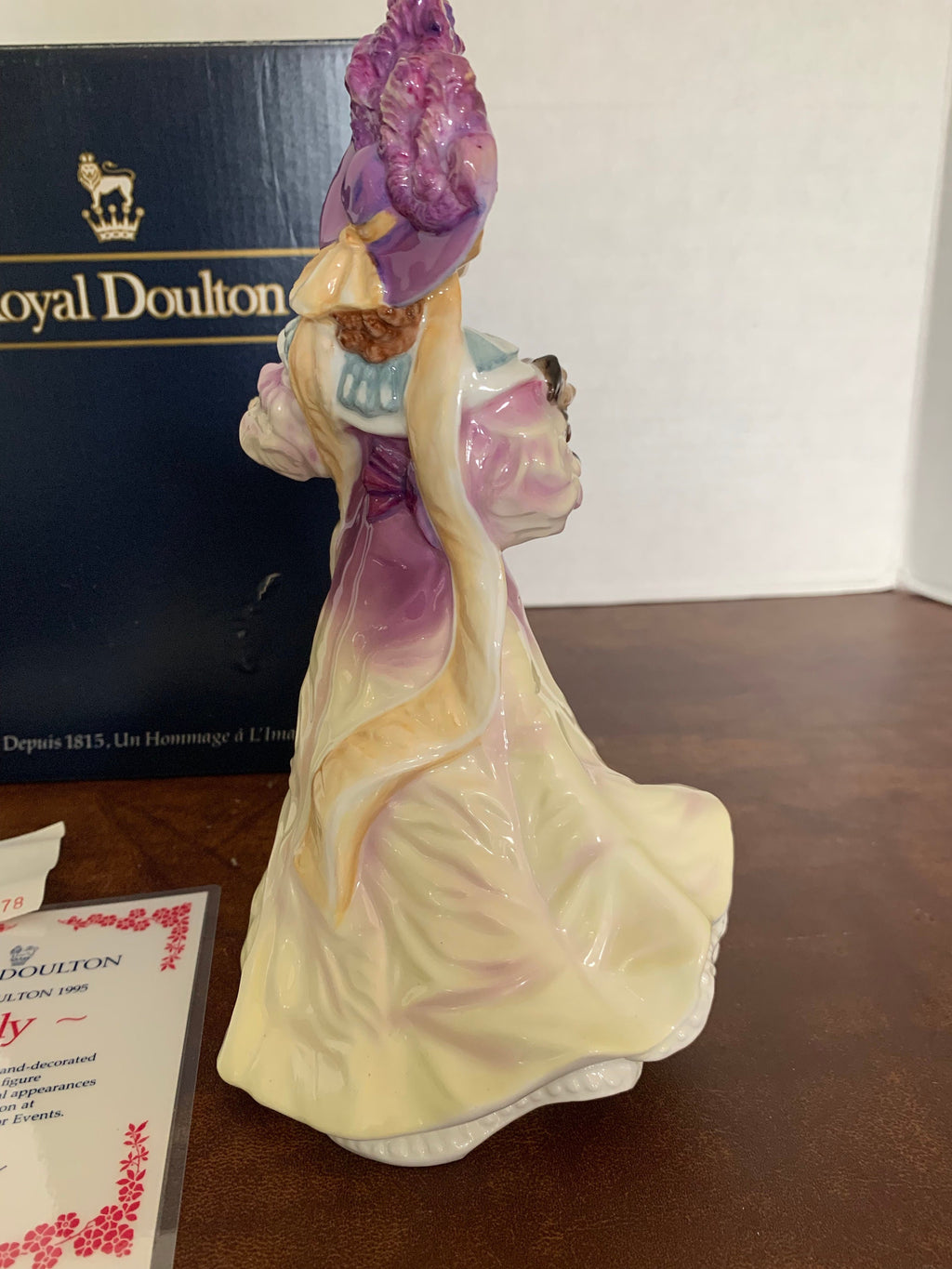 Vintage 1995 Lady Doulton Royal Doulton "Lily" with her Dog Figurine New in Box