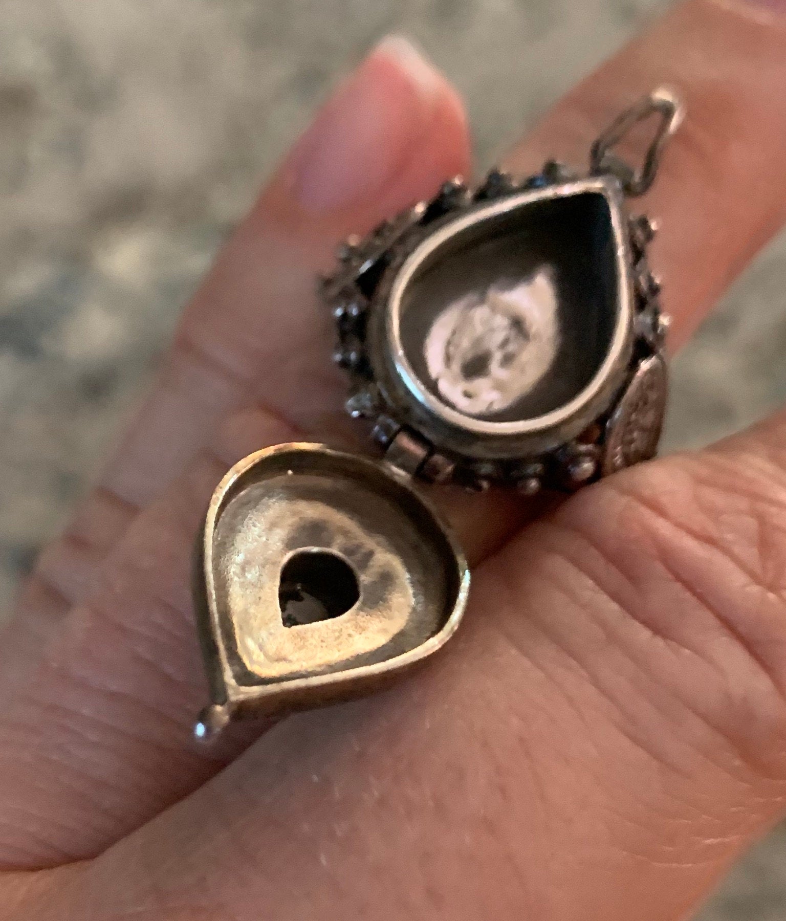 Beautiful Ladies Turkish Sterling Silver Black Onyx and Marcasite Poison Ring size 7