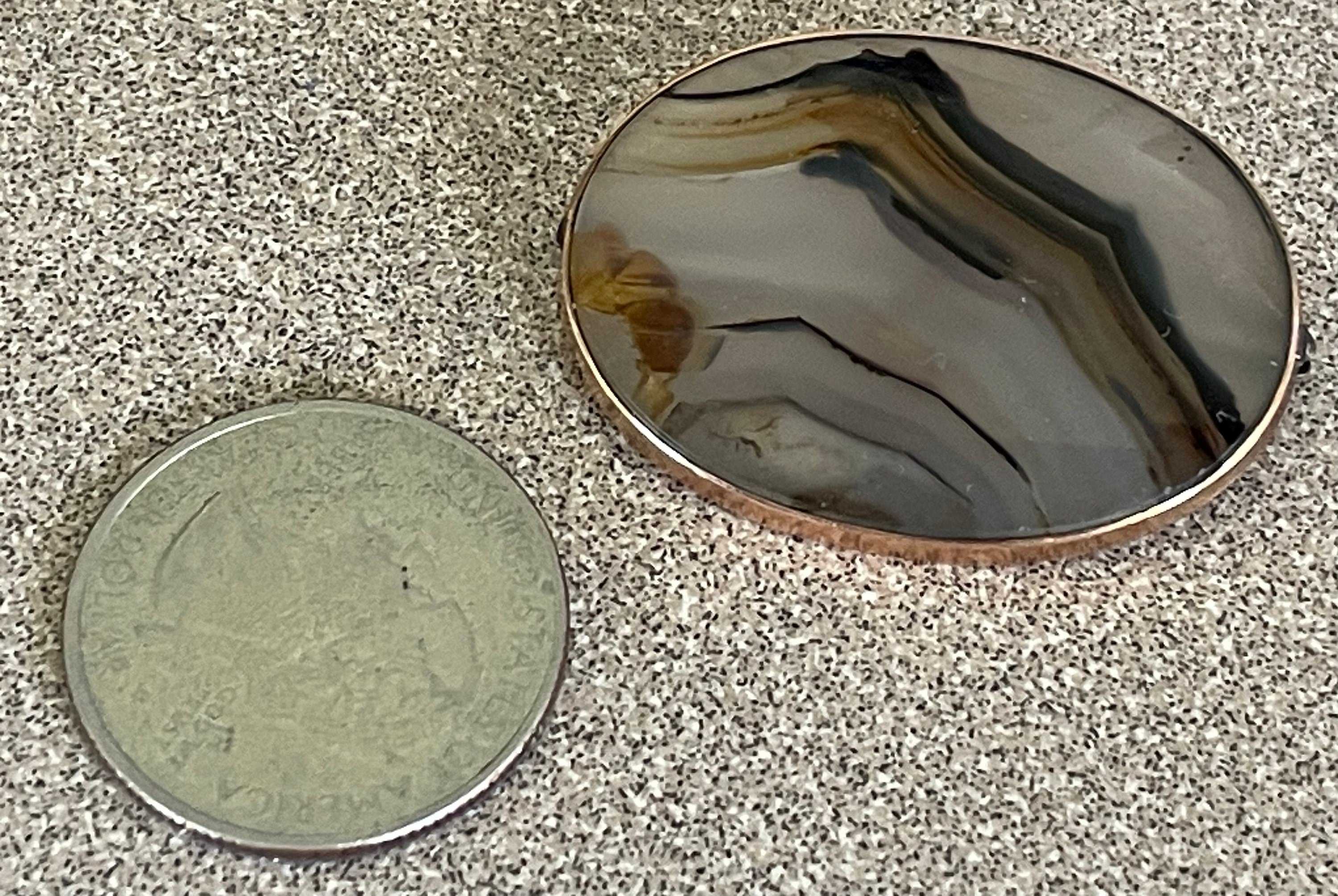 Beautiful Vintage Agate Brooch Pin Banded in 10k Gold