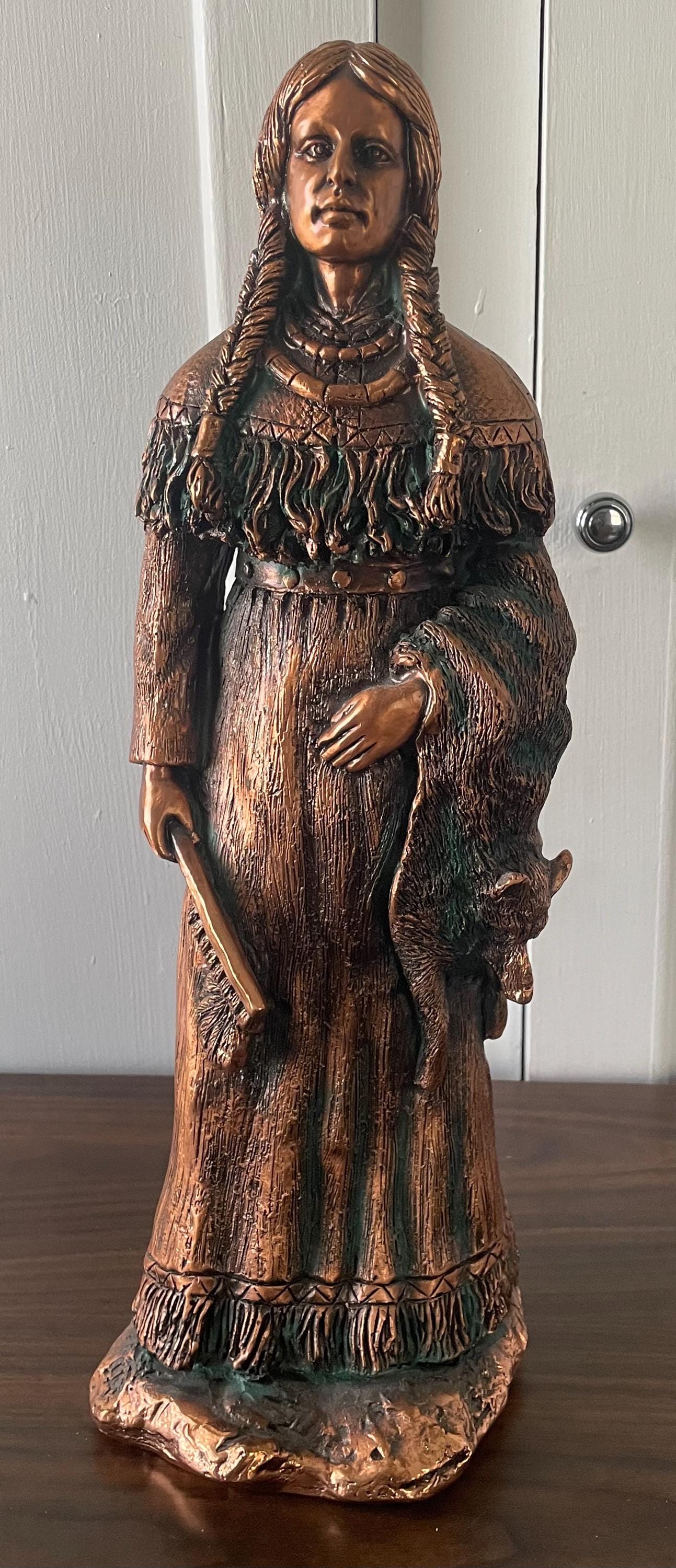 Vintage Heavy Plaster Native American Indian Lady Statue Looks Like Bronze