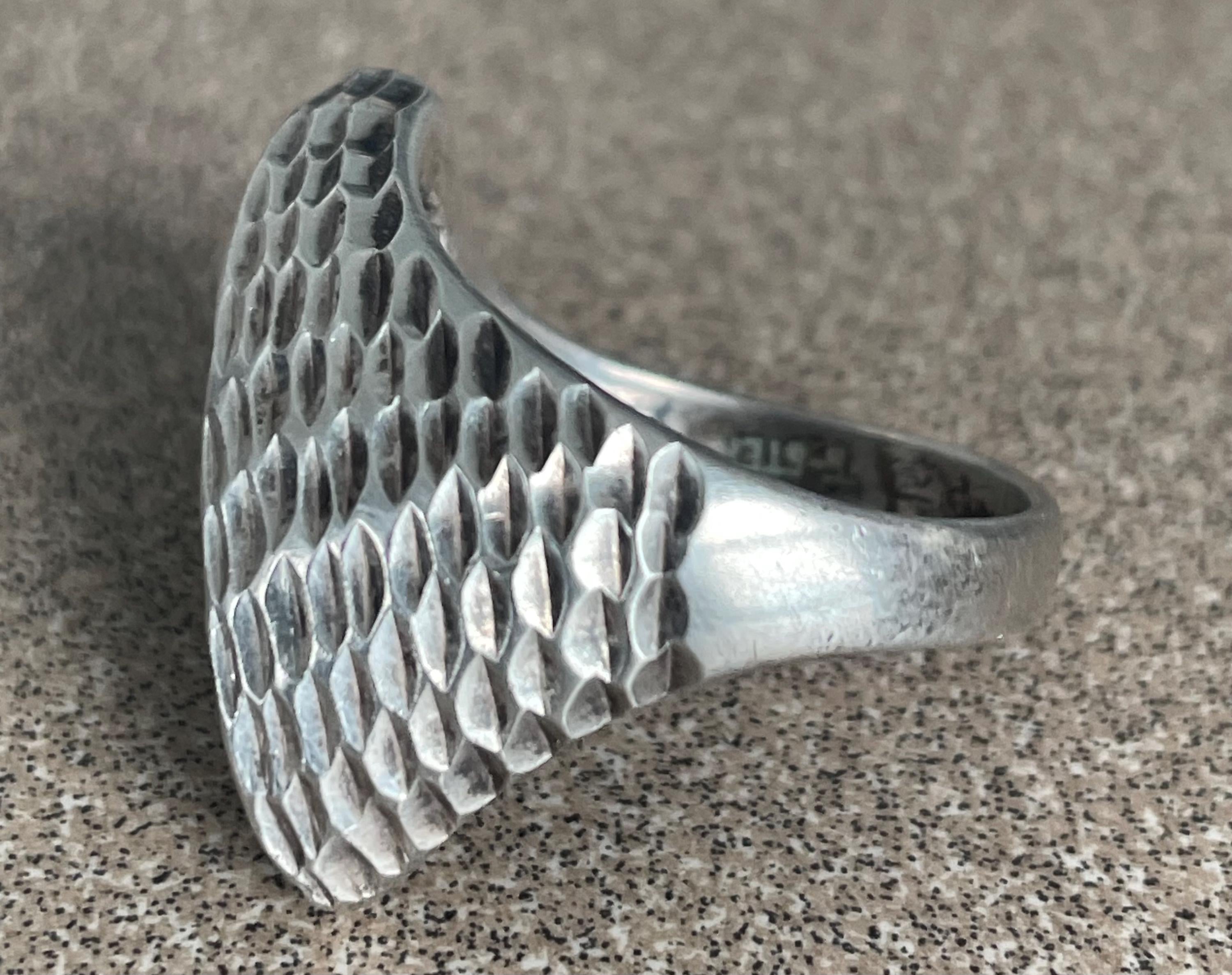 Unique Vintage Ladies Artist Signed Sterling Silver Modernist Ring Size 9