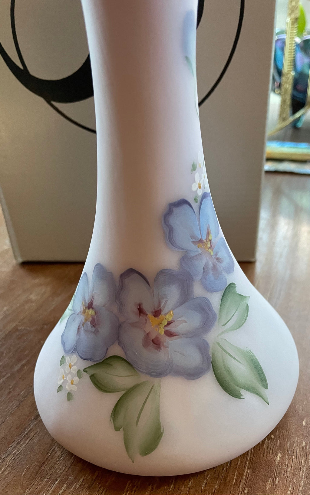 MIB Fenton Limited Edition Hibiscus on Blue Burmese Vase 150/2750