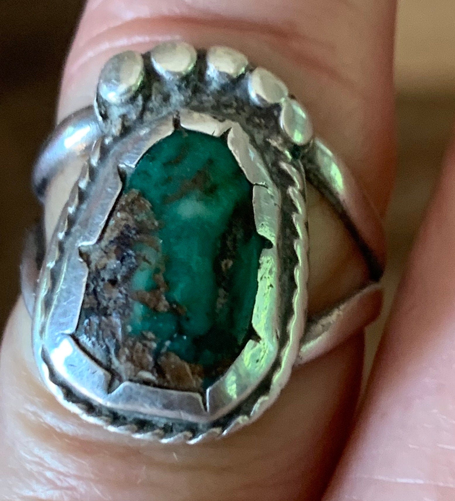 Vintage  Sterling Silver Native American Green Turquoise Bear Paw Ring Size 8