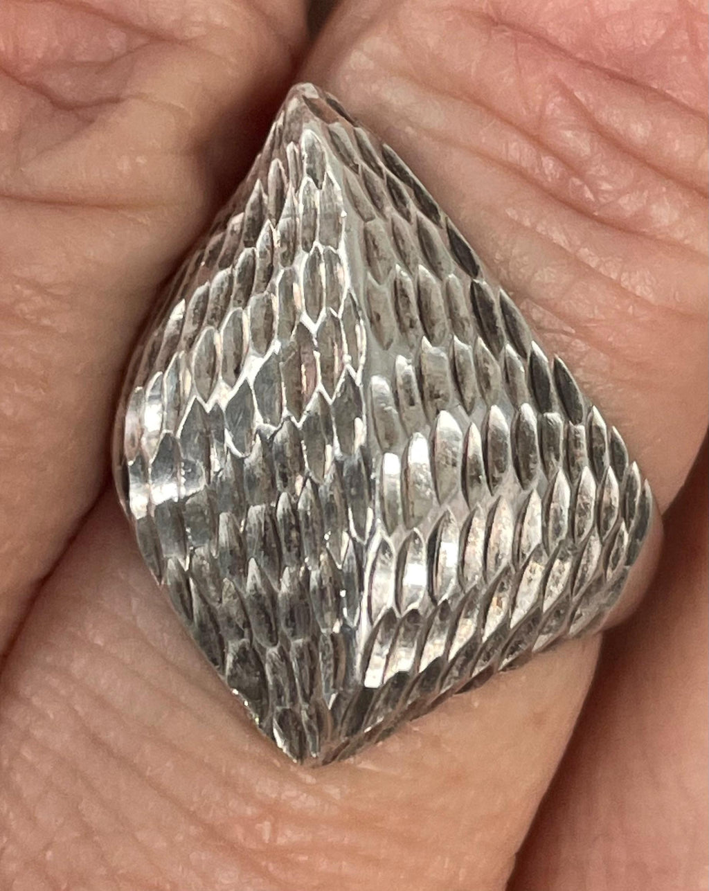 Unique Vintage Ladies Artist Signed Sterling Silver Modernist Ring Size 9