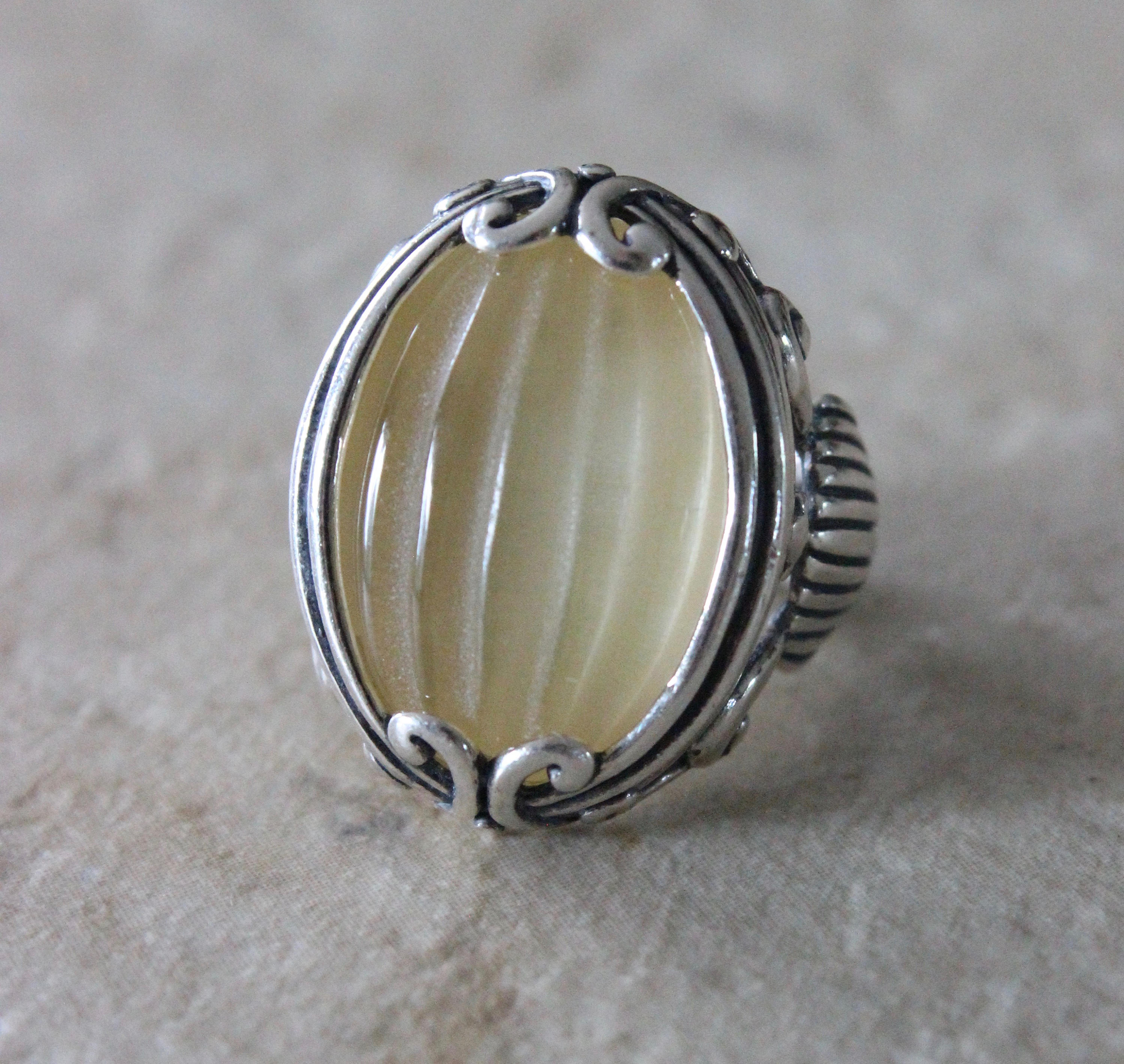 Unique Vintage Artist Signed Carolyn Pollock Lemon Colored Stone Sterling Silver Sculpted Ring Sz 6 1/2