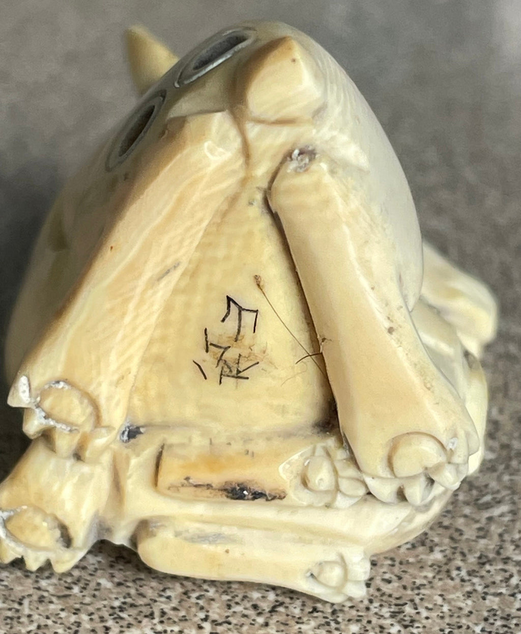 Vintage Japanese Hand Carved Antler Mother Rabbit and Baby Netsuke Artist Signed