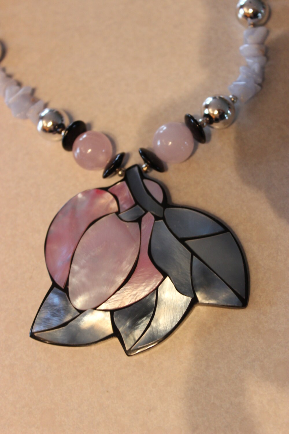 Vintage 1980's Abalone Lucite Rose Quartz Bead Fashion Necklace
