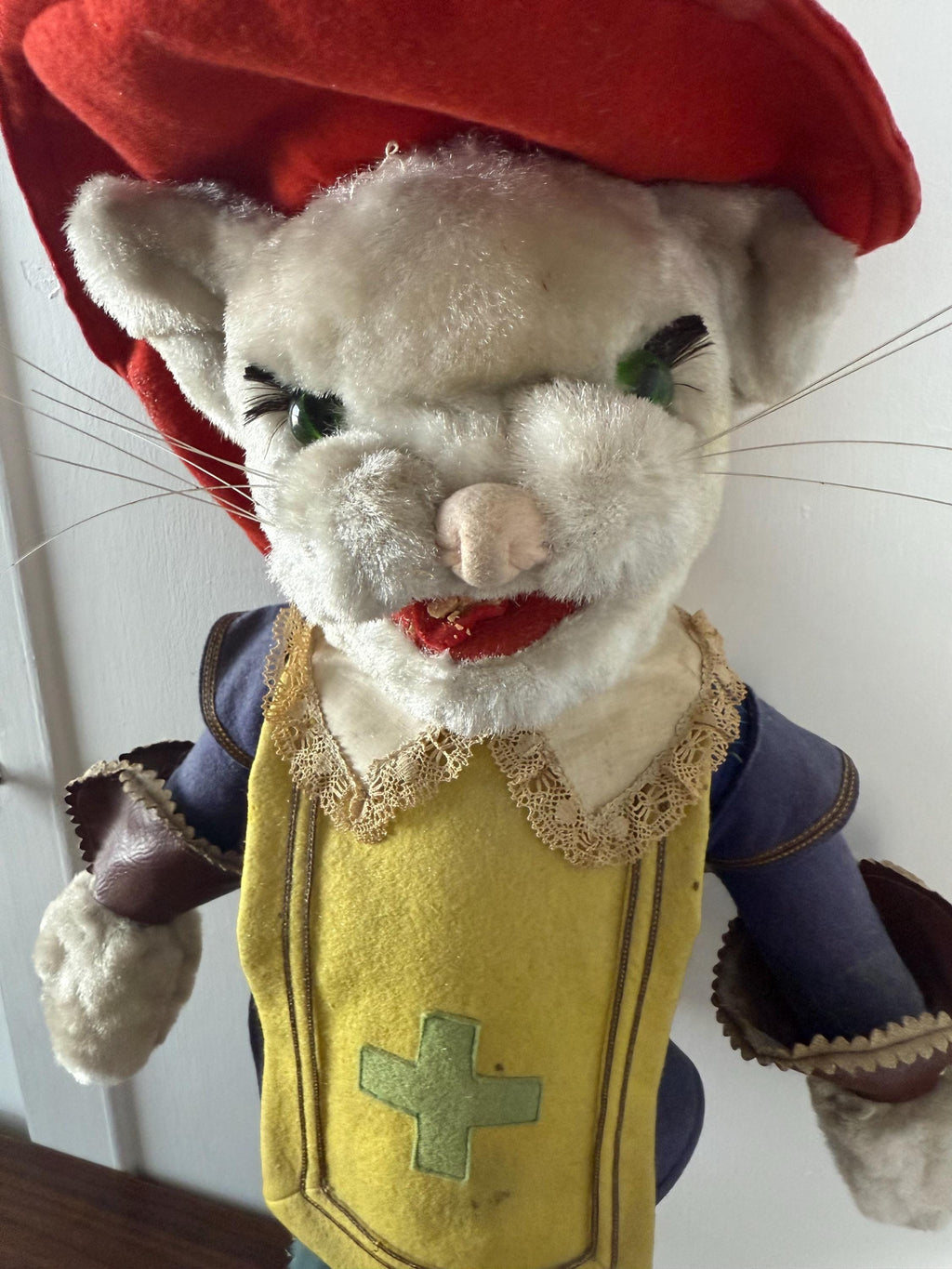Extremely Rare Vintage Puss n Boots Stuffed Plush Animal Made in Italy Saks Fifth Avenue Tag