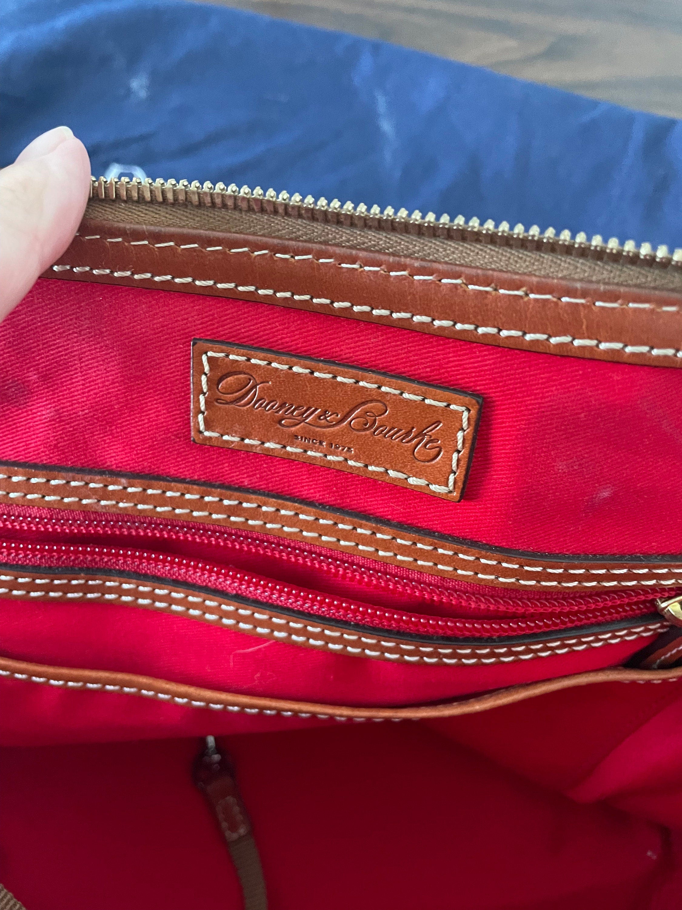 Vintage Genuine Leather Dooney and Bourke Purse Shoulder Bag Crossbody Duck Dust Cover