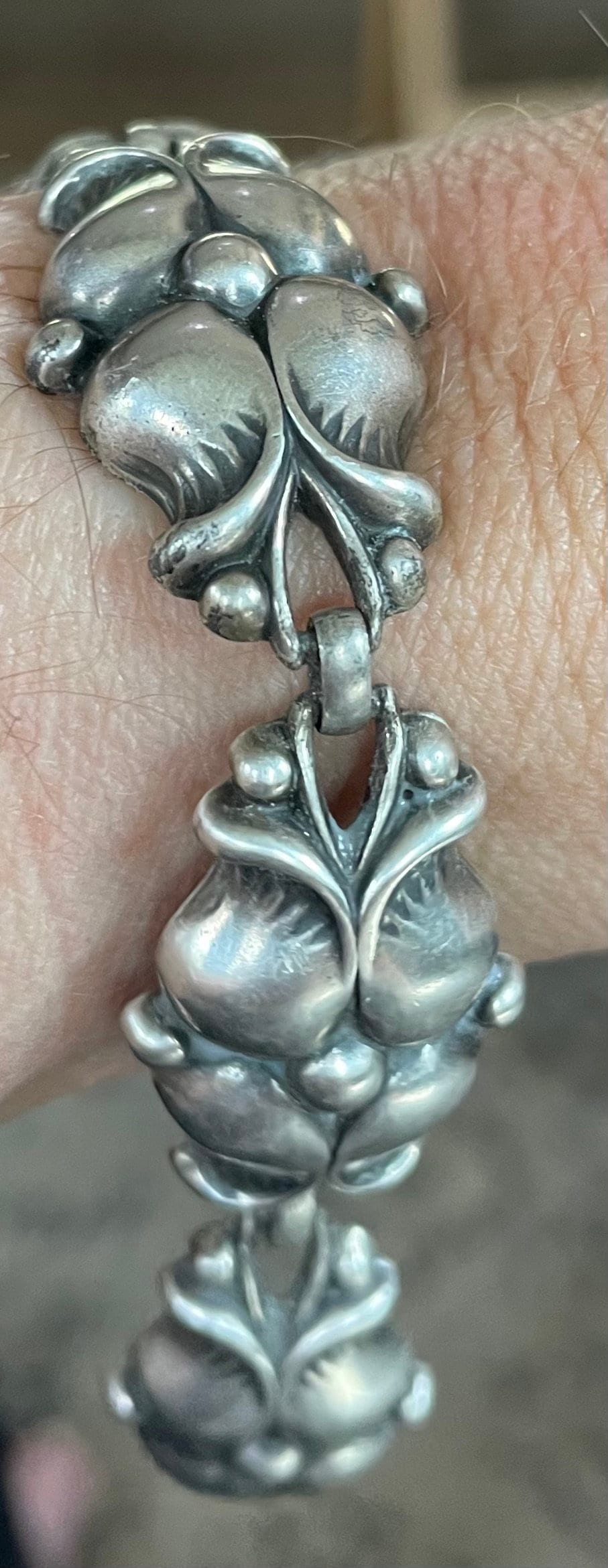 Large Beautiful Antique Art Nouveau Sterling Silver Molded Panel Bracelet