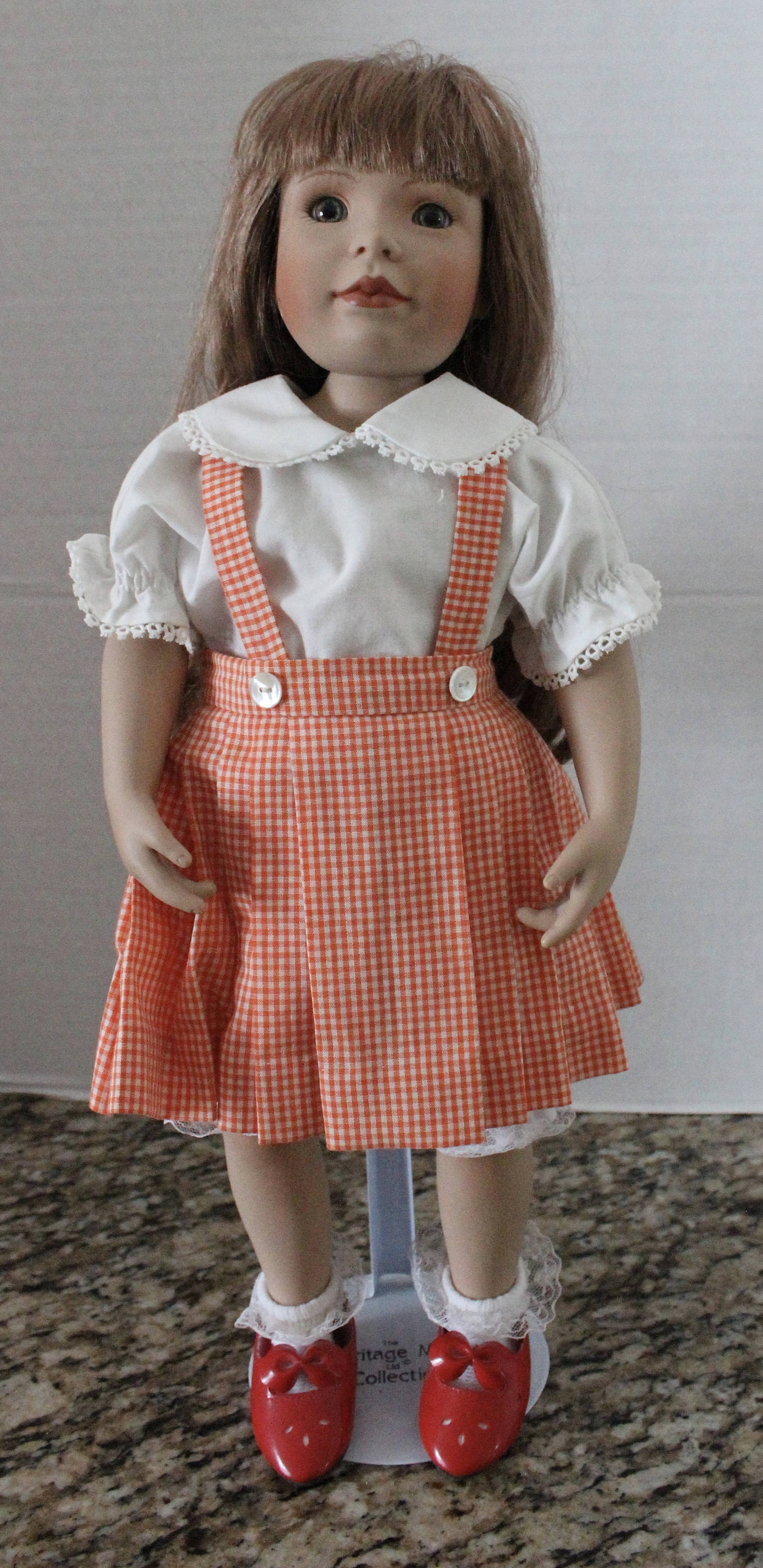 Beautiful Vintage 1996 Creative Doll Company 19" Maryanne Oldenburg Doll