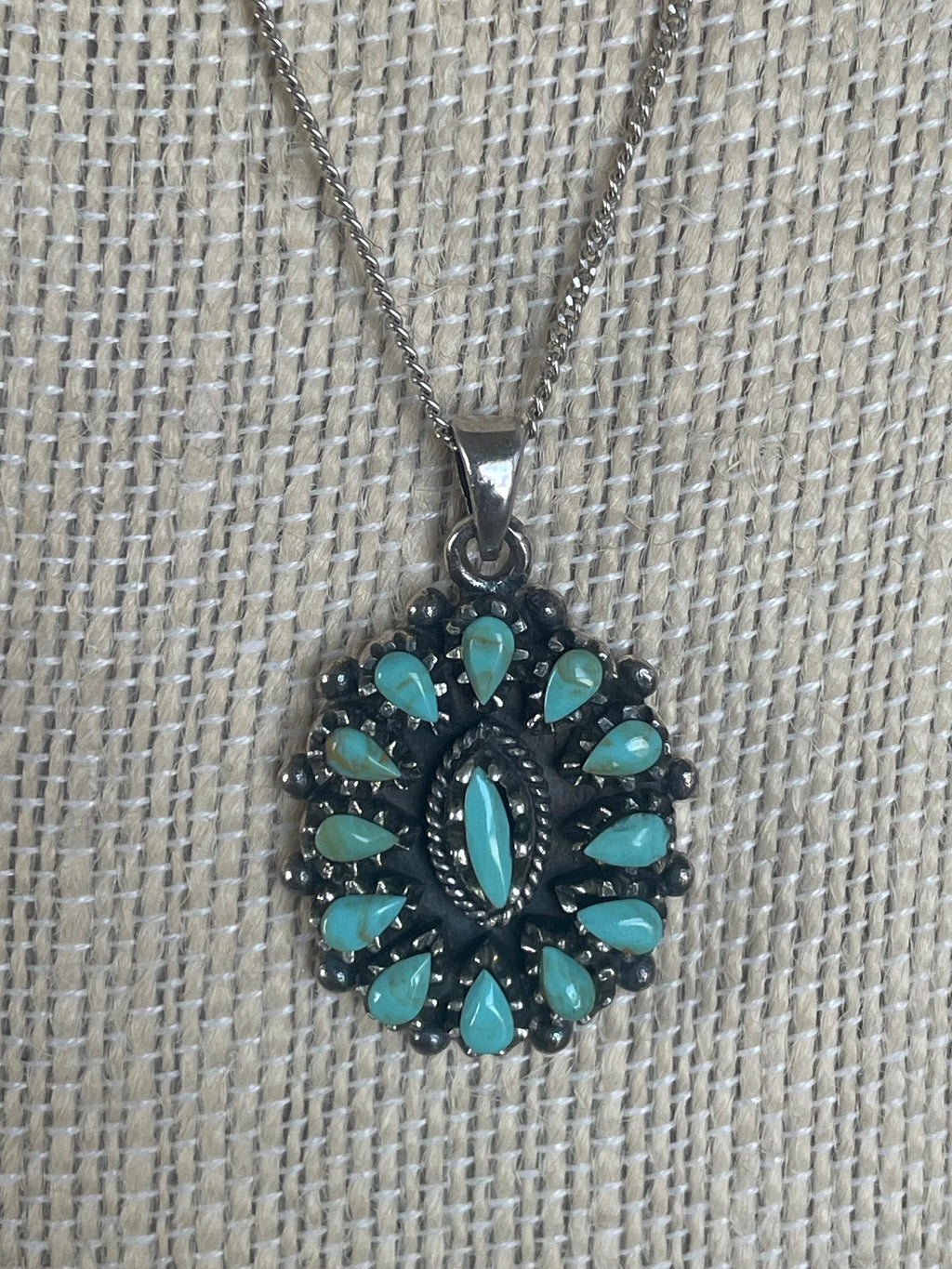 Beautiful Vintage Native American Turquoise Sterling Silver Petit Point Necklace