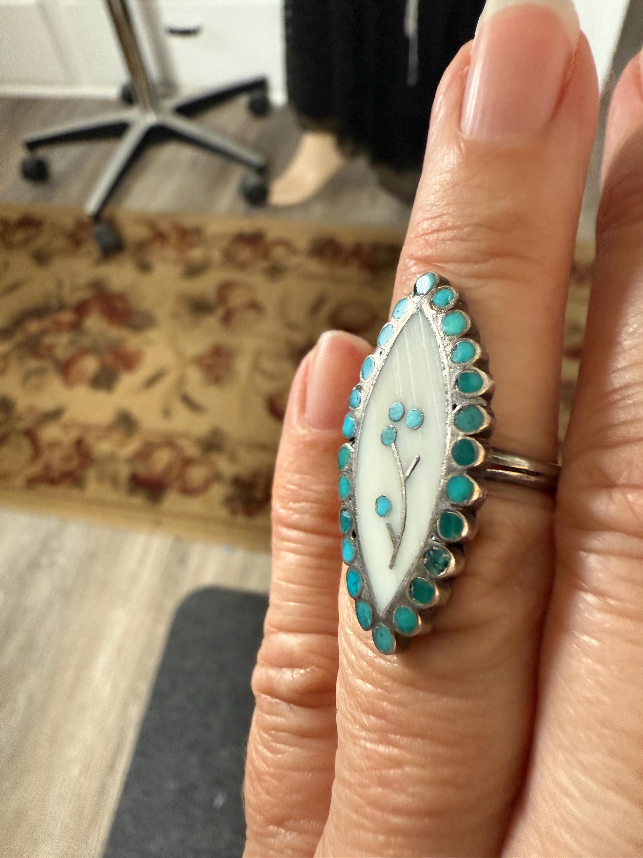 Stunning and Unique Native American Zuni Sterling Silver Ring Size 4 3/4