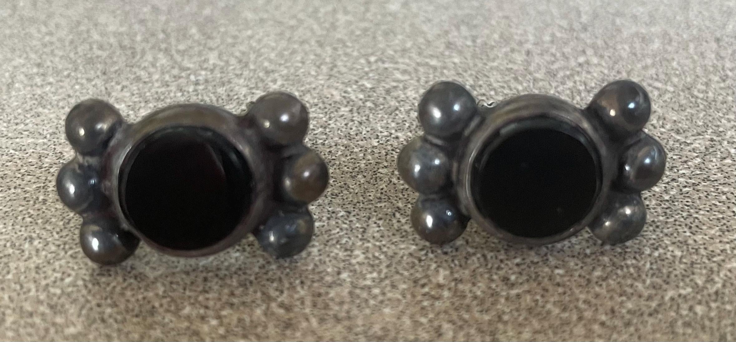 Vintage Taxco Mexico Sterling Silver Screw back Earrrings with Black Onyx