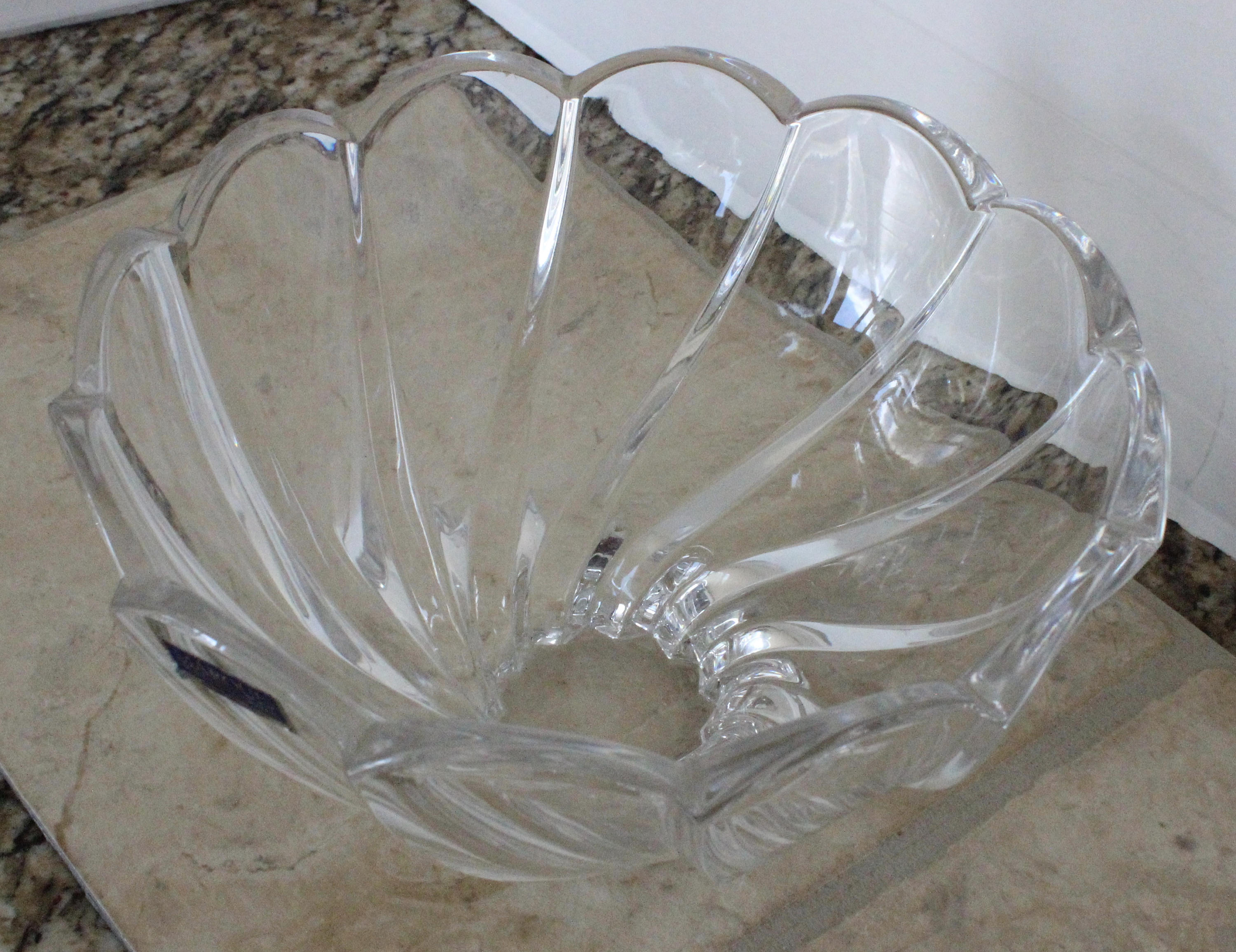 Beautiful Authentic Waterford Crystal Marquis "Wild flower" Bowl