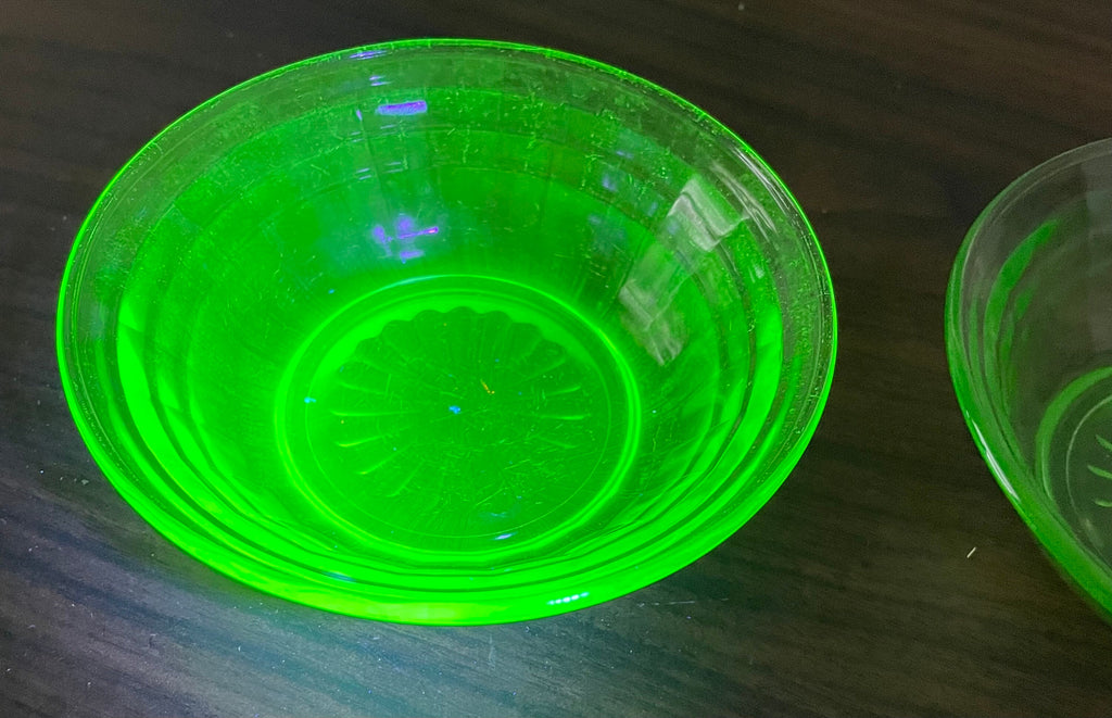 Beautiful Vintage Anchor Hocking Uranium Glass Custard Dishes Bowls Set of 2