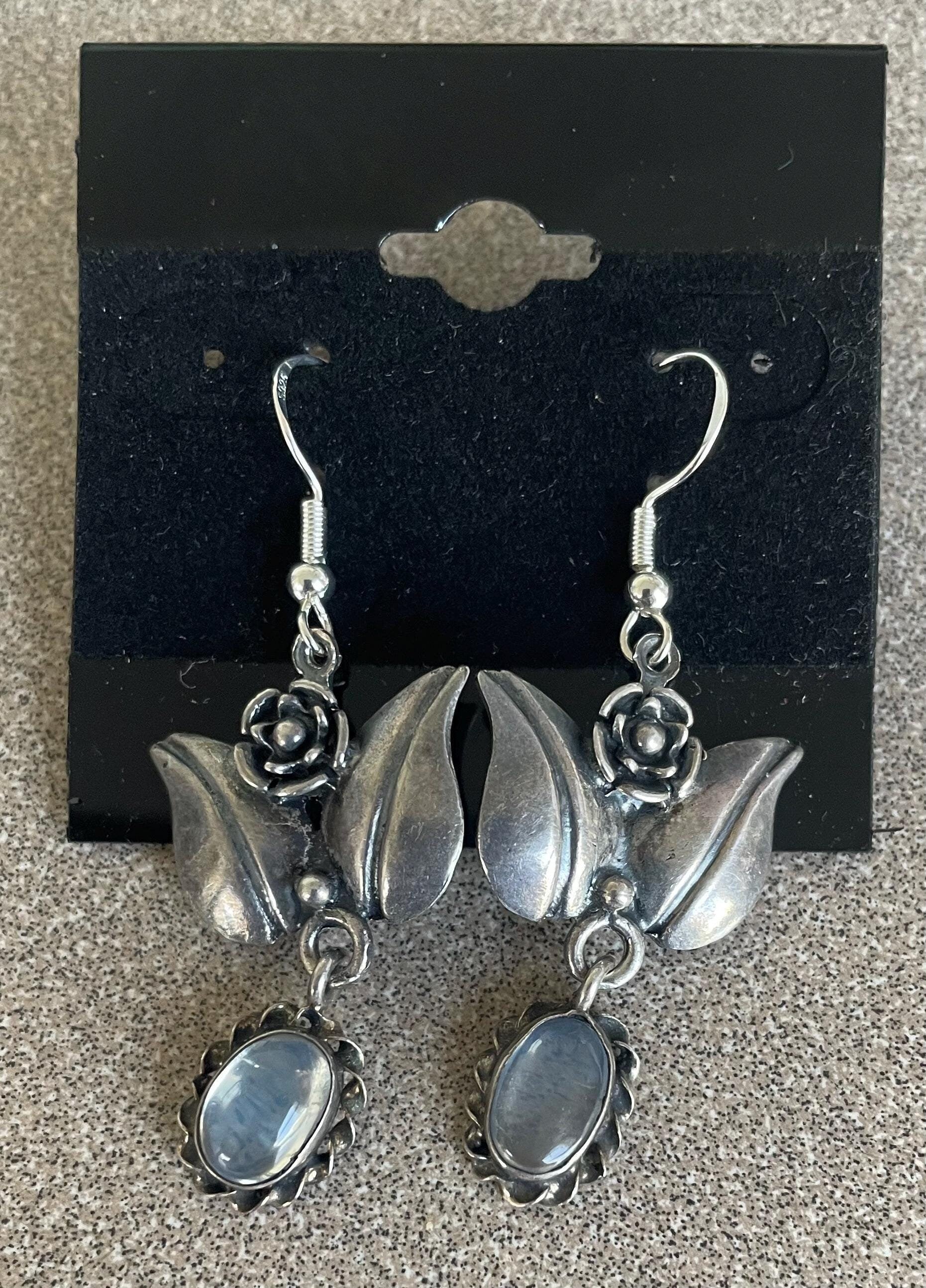 Beautiful Vintage Sterling Silver Floral Dangle Earrings with Moon Stones