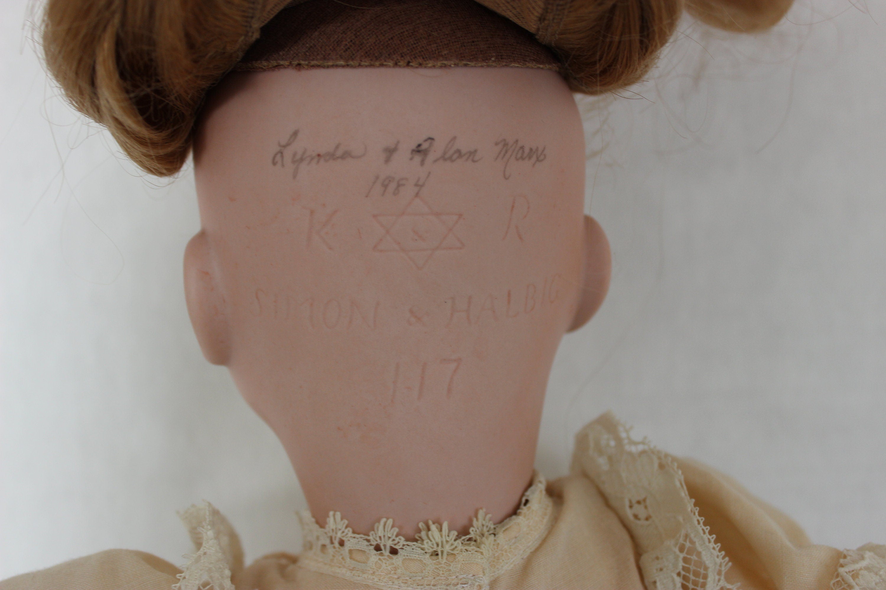 Beautiful 25" Artist Signed Lynda  Alan Marx 1984 K & R Simon Halbig Porcelain Repro Doll