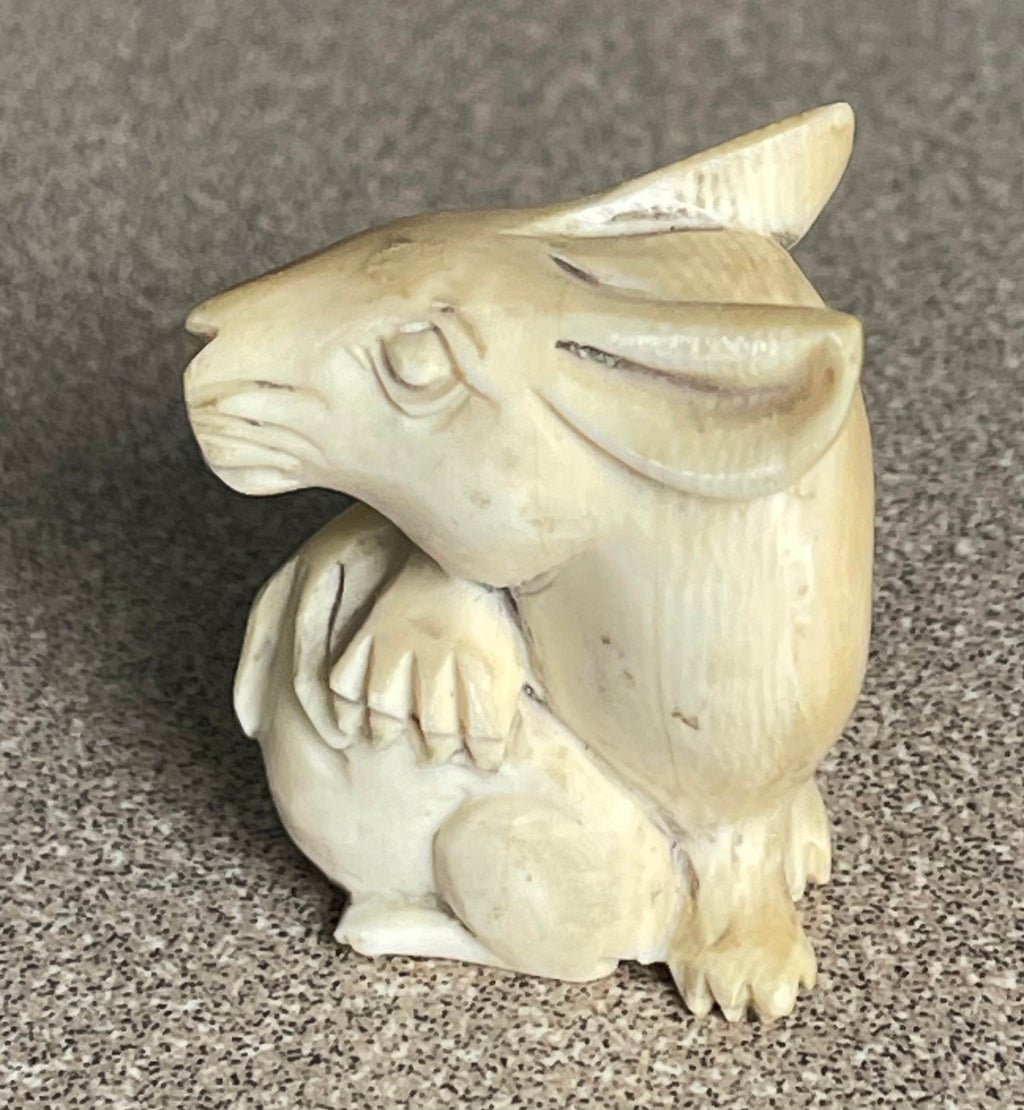 Vintage Japanese Hand Carved Antler Mother Rabbit and Baby Netsuke Artist Signed